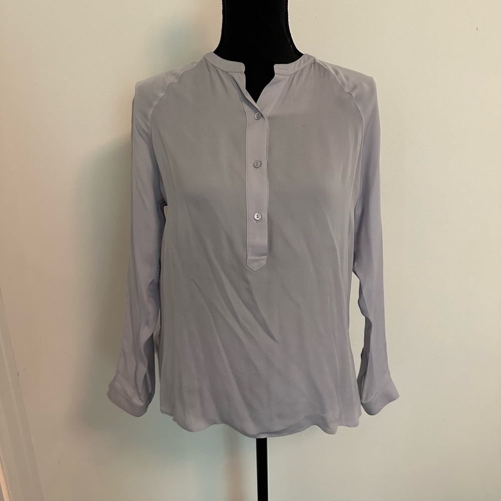 Vince lavender silk top with buttons size XS